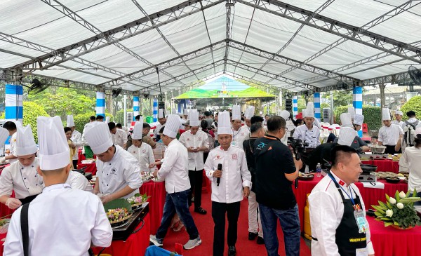 Kỷ lục Việt Nam: 200 món chay từ sen tại lễ hội ẩm thực chay ở TP.HCM