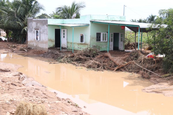 Vụ vỡ hồ chứa nước ở Tuy Phong: Chủ tịch UBND tỉnh yêu cầu điều tra, làm rõ