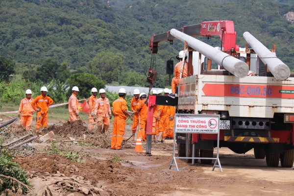 Vụ vỡ hồ chứa nước ở Tuy Phong: Chủ tịch UBND tỉnh yêu cầu điều tra, làm rõ