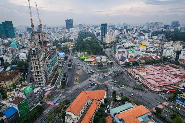 TP.HCM: Cần cẩu 'đứng gác' 3 năm dự án tứ giác Bến Thành, vì sao chưa tháo?