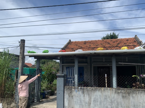 Ứng phó bão số 13 Kalmaegi: Người dân Đắk Lắk gia cố nhà cửa, di dời bè nuôi tôm hùm