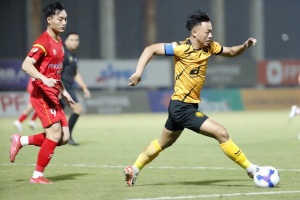 V-League nóng hầm hập với cuộc đua của 'ngũ... khổ tướng': HAGL đáy bảng nhưng le lói ánh sáng