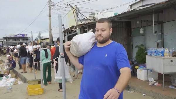 Lực lượng vũ trang Đà Nẵng sẵn sàng ứng phó khi 'bão chồng lũ' Lực lượng vũ trang Đà Nẵng sẵn sàng ứng phó khi 'bão chồng lũ'