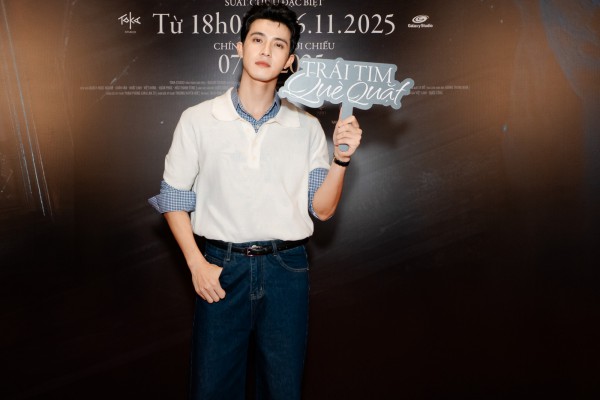 Kaity Nguyễn, Trâm Anh so kè nhan sắc khi dự ra mắt phim Kaity Nguyễn, Trâm Anh so kè nhan sắc khi dự ra mắt phim