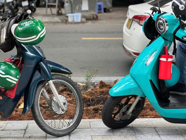 Chuyển đổi động cơ điện: Cơ hội trung gian trong tiến trình điện hóa giao thông Việt Nam Chuyển đổi động cơ điện: Cơ hội trung gian trong tiến trình điện hóa giao thông Việt Nam