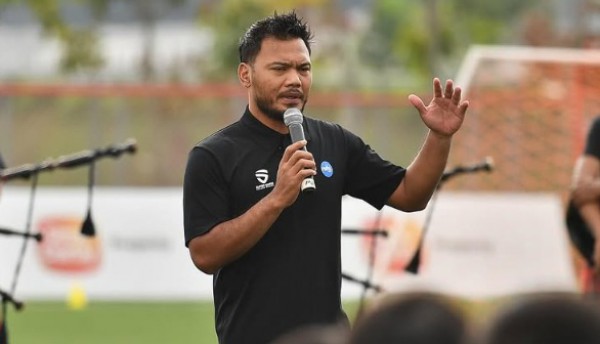 'Sao FAM khó chấp nhận sự thật thế, chỉ việc nuốt thất bại là xong' 'Sao FAM khó chấp nhận sự thật thế, chỉ việc nuốt thất bại là xong'