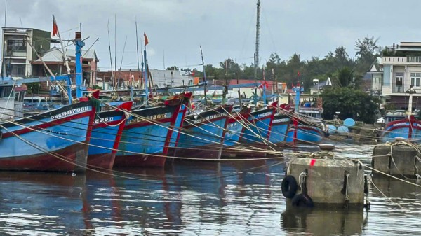 Thủy điện phải chủ động xả nước điều tiết lũ ứng phó bão số 13 Kalmaegi Thủy điện phải chủ động xả nước điều tiết lũ ứng phó bão số 13 Kalmaegi