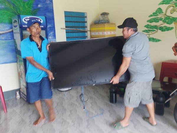 Nam Trung bộ căng mình ứng phó bão Kalmaegi Nam Trung bộ căng mình ứng phó bão Kalmaegi