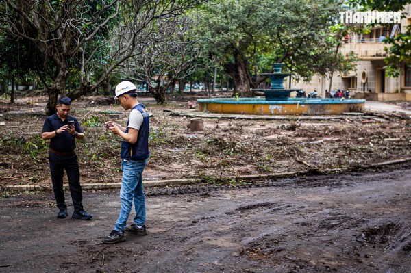 TP.HCM tất bật dọn 'đất vàng' để xây công viên và đài tưởng niệm nạn nhân Covid-19 TP.HCM tất bật dọn 'đất vàng' để xây công viên và đài tưởng niệm nạn nhân Covid-19