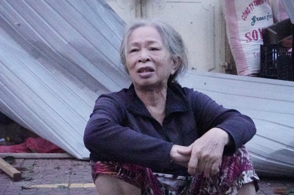 Phố biển Quy Nhơn tan hoang, đổ nát sau bão số 13 Kalmaegi Phố biển Quy Nhơn tan hoang, đổ nát sau bão số 13 Kalmaegi