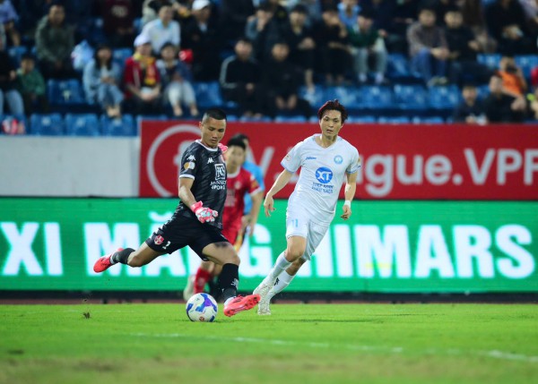 Nóng: Xuân Son và Đình Triệu tái xuất đội tuyển Việt Nam, thầy Kim gọi gương mặt cực ‘lạ’ Nóng: Xuân Son và Đình Triệu tái xuất đội tuyển Việt Nam, thầy Kim gọi gương mặt cực ‘lạ’