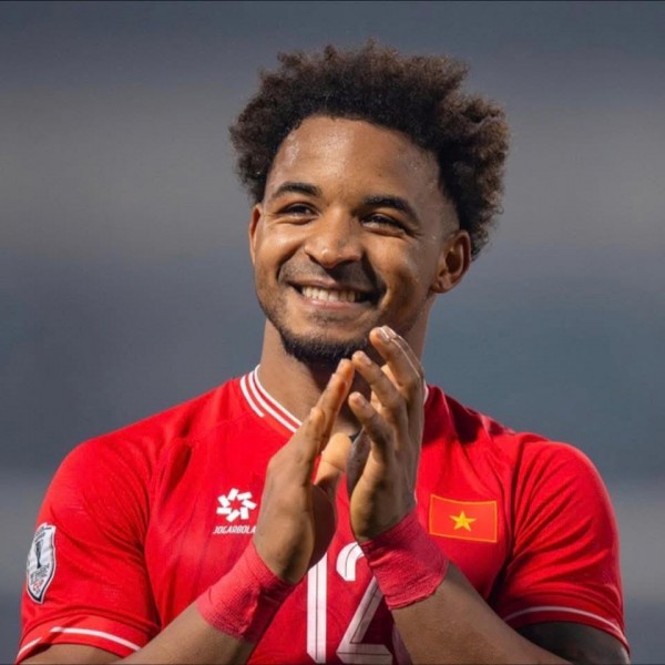 Nóng: Xuân Son và Đình Triệu tái xuất đội tuyển Việt Nam, thầy Kim gọi gương mặt cực ‘lạ’ Nóng: Xuân Son và Đình Triệu tái xuất đội tuyển Việt Nam, thầy Kim gọi gương mặt cực ‘lạ’