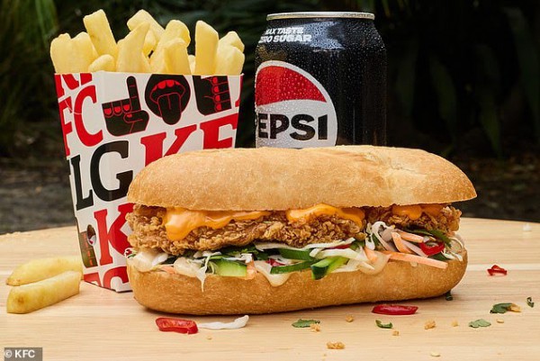 Tranh cãi khi 'ông lớn' KFC đưa bánh mì Việt Nam vào thực đơn