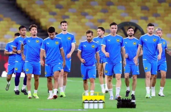 Núi tiền dùng để kiện FIFA, sao FAM không dùng vào việc khác có ích hơn? Núi tiền dùng để kiện FIFA, sao FAM không dùng vào việc khác có ích hơn?