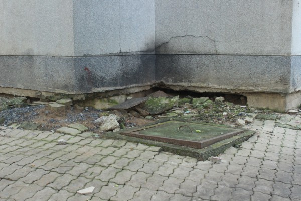 Phường lún nhanh nhất TP.HCM 'chìm' gần 1 mét: Nhiều nhà dân nứt tường, vỡ nền Phường lún nhanh nhất TP.HCM 'chìm' gần 1 mét: Nhiều nhà dân nứt tường, vỡ nền