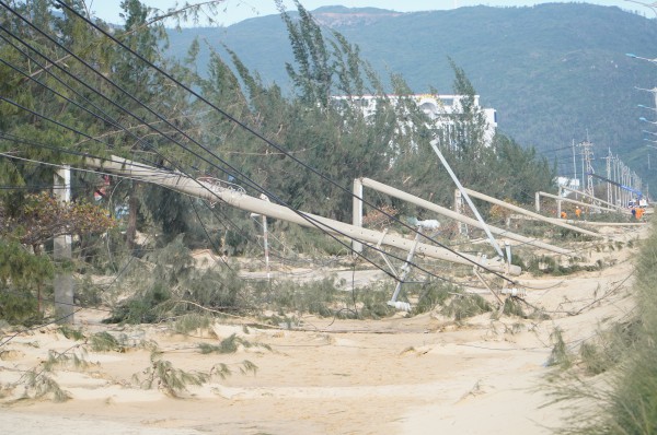 Khẩn trương khôi phục hạ tầng Khu kinh tế Nhơn Hội sau bão Kalmaegi