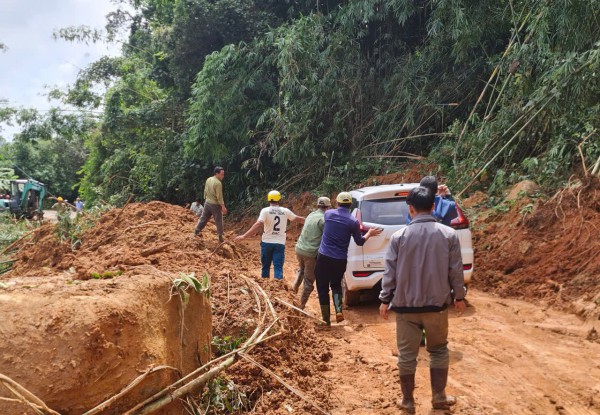 Lâm Đồng ban hành lệnh khẩn cấp xử lý sạt lở đèo D’Ran và đèo Gia Bắc