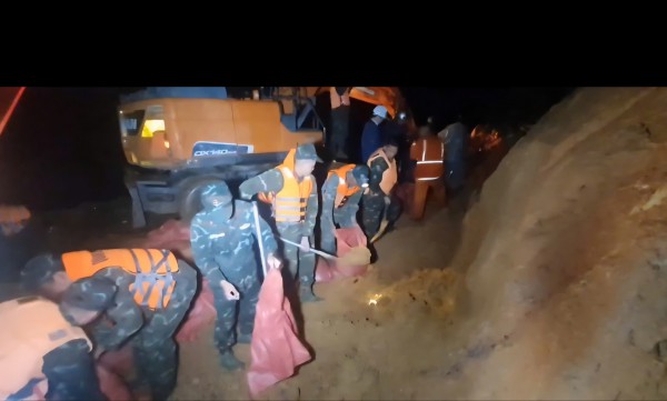 Lâm Đồng: 500 người tham gia diễn tập phòng thủ dân sự tại hồ Tuyền Lâm