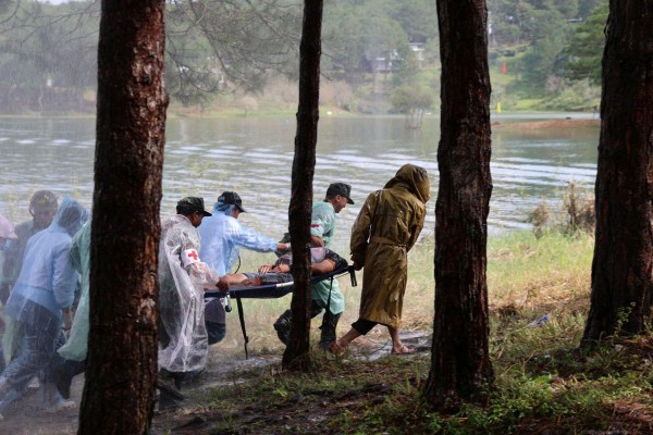Lâm Đồng: 500 người tham gia diễn tập phòng thủ dân sự tại hồ Tuyền Lâm
