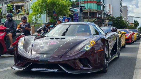 Dàn xe trăm tỷ của đại gia thẩm mỹ viện Mailisa Dàn xe trăm tỷ của đại gia thẩm mỹ viện Mailisa