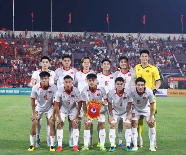 Trung vệ cao 1,95 m sẽ đấu U.23 Uzbekistan: U.23 Việt Nam có thêm ‘vũ khí’ tấn công? Trung vệ cao 1,95 m sẽ đấu U.23 Uzbekistan: U.23 Việt Nam có thêm ‘vũ khí’ tấn công?