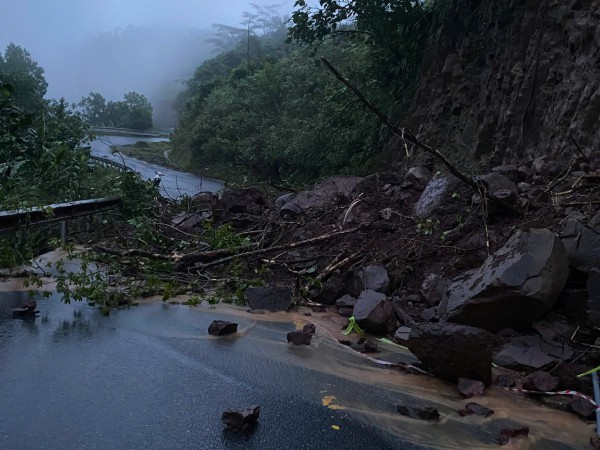 Mưa lớn lại gây ngập nhiều khu vực ở Quảng Trị Mưa lớn lại gây ngập nhiều khu vực ở Quảng Trị