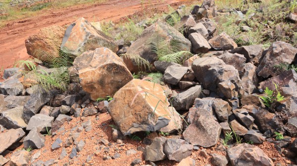Vụ khai thác khoáng sản trái phép ở xã Bom Bo: 'Mỏ đá' nằm trong lâm phần Vụ khai thác khoáng sản trái phép ở xã Bom Bo: 'Mỏ đá' nằm trong lâm phần