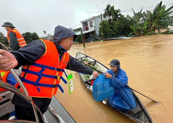 Cấp thiết giải quyết ngập lụt: Thủy điện không thể vô can Cấp thiết giải quyết ngập lụt: Thủy điện không thể vô can