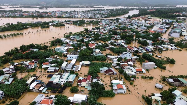 Cấp thiết giải quyết ngập lụt: Thủy điện không thể vô can Cấp thiết giải quyết ngập lụt: Thủy điện không thể vô can