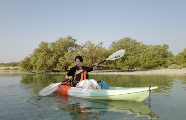 Du khách Việt ngỡ ngàng bước vào 'thế giới siêu thực' ở Abu Dhabi