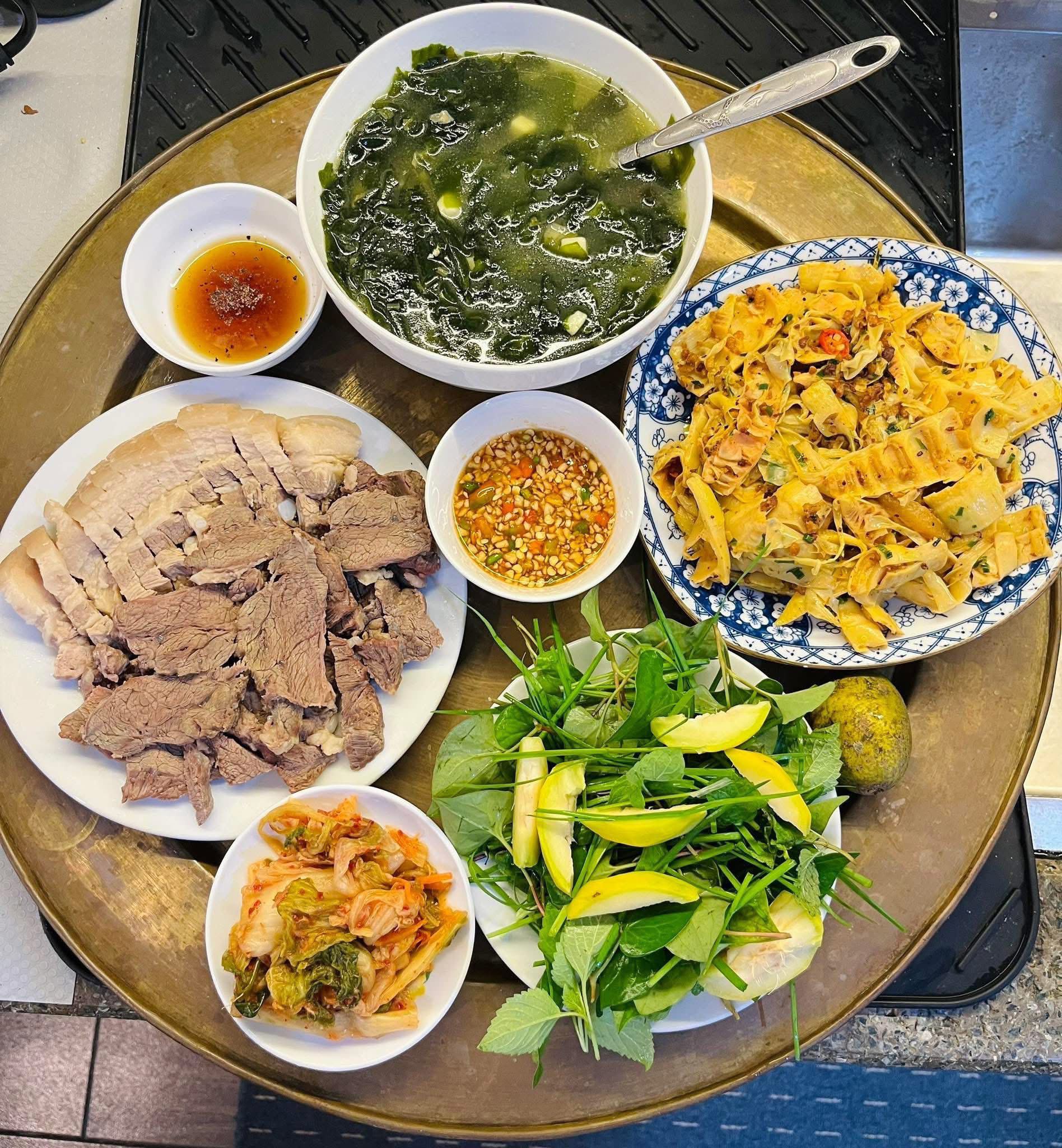 Thực đơn ngày mưa giản dị mà ấm cúng, ai thấy cũng muốn về nhà ăn cơm Thực đơn ngày mưa giản dị mà ấm cúng, ai thấy cũng muốn về nhà ăn cơm