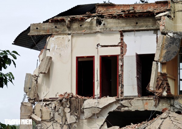 TP.HCM tháo dỡ 3 biệt thự trong khu đất số 1 Lý Thái Tổ TP.HCM tháo dỡ 3 biệt thự trong khu đất số 1 Lý Thái Tổ