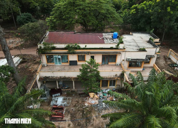 TP.HCM tháo dỡ 3 biệt thự trong khu đất số 1 Lý Thái Tổ TP.HCM tháo dỡ 3 biệt thự trong khu đất số 1 Lý Thái Tổ