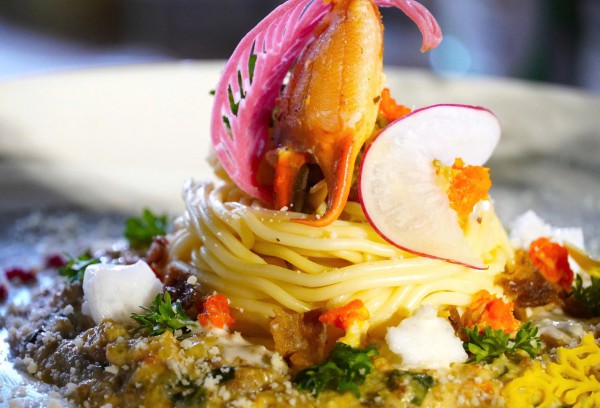 Đại tiệc ẩm thực: Hơn 100 món ngon từ cua Cà Mau kết hợp nguyên liệu 34 tỉnh thành Đại tiệc ẩm thực: Hơn 100 món ngon từ cua Cà Mau kết hợp nguyên liệu 34 tỉnh thành