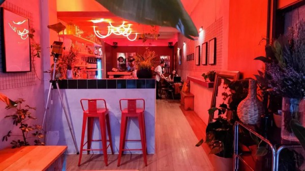 Phố đêm ở quận 4 cũ bất ngờ vào top 10 con đường hấp dẫn nhất thế giới