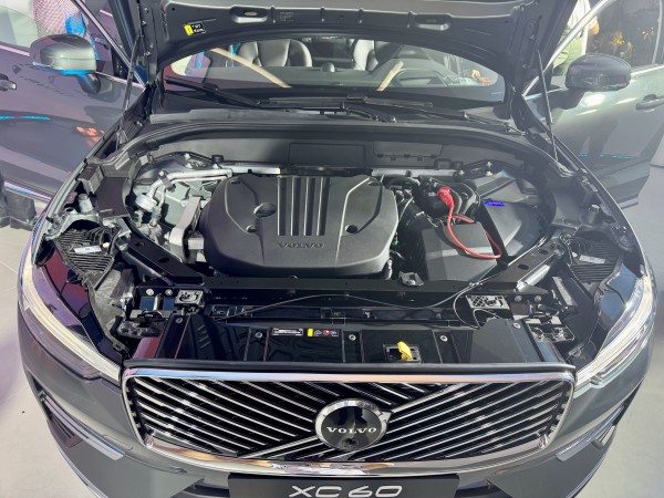 Volvo XC60 và S90 bản nâng cấp giá từ 2,3 tỉ đồng tại Việt Nam