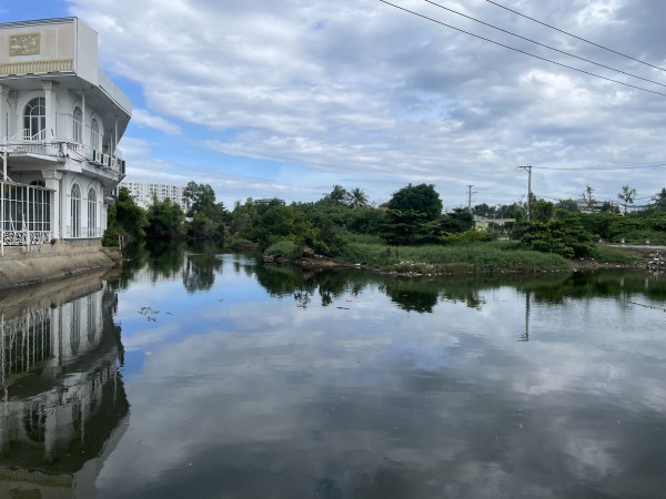 Cấp thiết giải quyết ngập lụt: Vì sao phố biển Nha Trang cứ mưa là ngập?