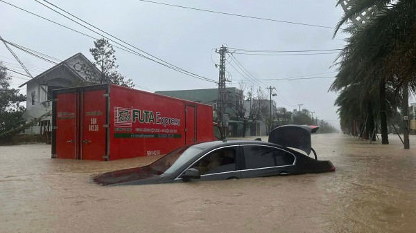 Ngập lụt ở Quy Nhơn có nguy cơ vượt đỉnh lũ lịch sử 2009