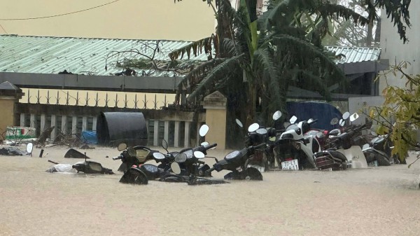 Ngập lụt ở Quy Nhơn có nguy cơ vượt đỉnh lũ lịch sử 2009