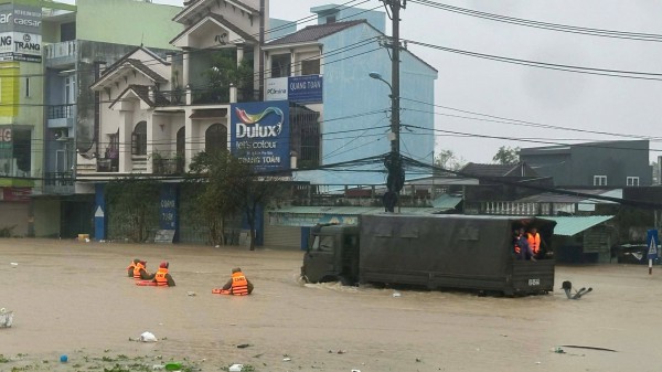 Ngập lụt ở Quy Nhơn có nguy cơ vượt đỉnh lũ lịch sử 2009