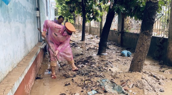 Bộ Công an chi viện 260 chiến sĩ hỗ trợ Gia Lai khắc phục sau lũ