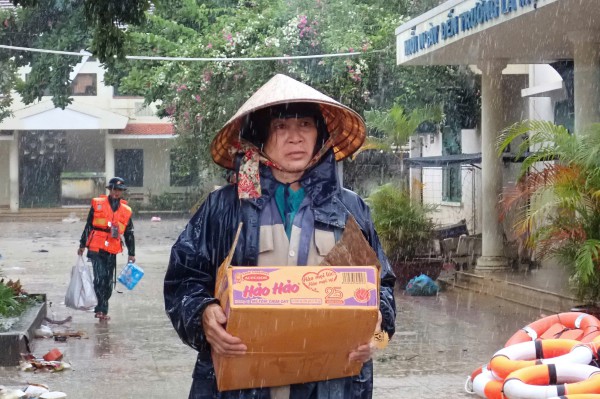 Khánh Hòa hỗ trợ 60 triệu đồng/hộ bị sập nhà