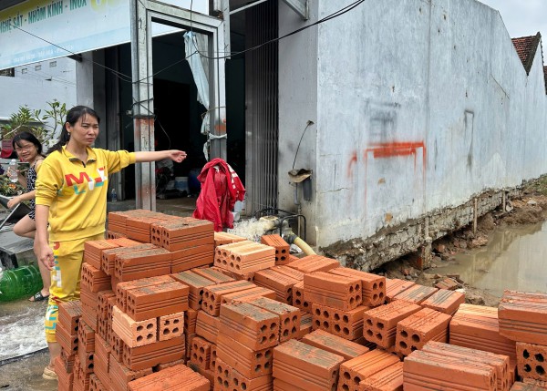 Rốn lũ Phú Yên cũ gượng dậy giữa đổ nát sau ngập lụt lịch sử