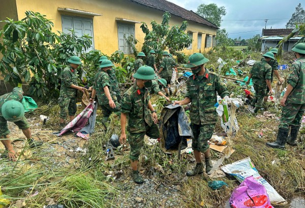 Rốn lũ Phú Yên cũ gượng dậy giữa đổ nát sau ngập lụt lịch sử