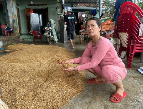 Rốn lũ Phú Yên cũ gượng dậy giữa đổ nát sau ngập lụt lịch sử