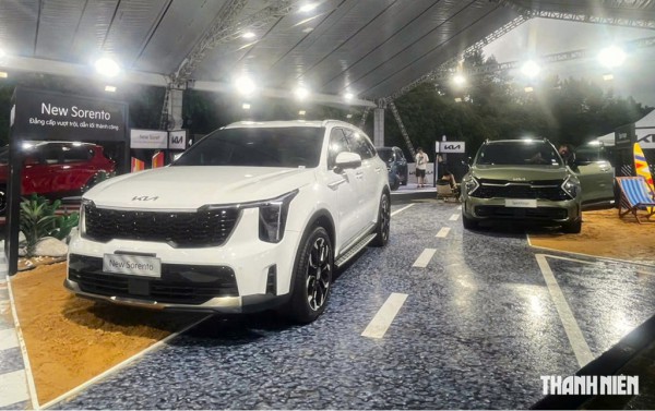 Các 'ông lớn' rục rịch lắp ráp, thời của ô tô hybrid tại Việt Nam đã đến? Các 'ông lớn' rục rịch lắp ráp, thời của ô tô hybrid tại Việt Nam đã đến?