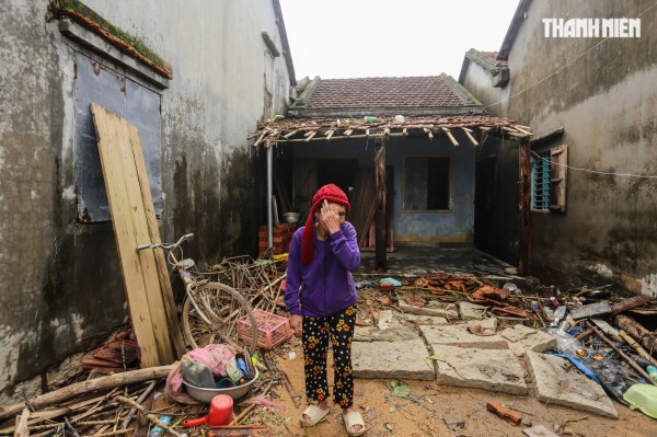 Rốn lũ Hòa Xuân ở Phú Yên cũ: Thôn xóm tan hoang, nước mắt còn rơi dài