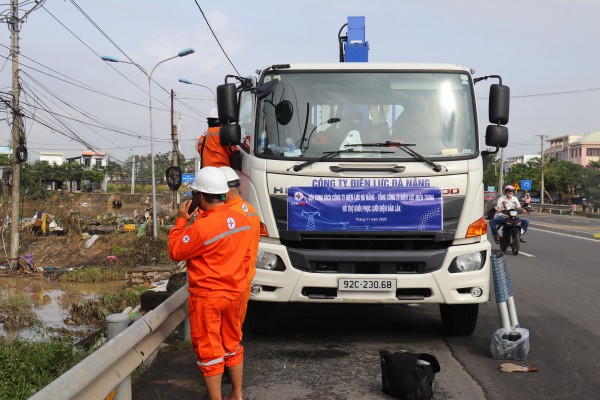 Người rốn lũ Hòa Xuân thở dài: 'Một đêm mà trắng tay hết'