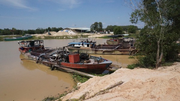 Hồ Dầu Tiếng xả tràn lần 8, tác động gì đến hạ du? Hồ Dầu Tiếng xả tràn lần 8, tác động gì đến hạ du?