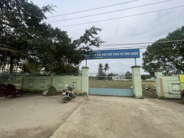 Sau lũ ở Nha Trang: Công trình sụp đổ lộ rõ không có một cây sắt Sau lũ ở Nha Trang: Công trình sụp đổ lộ rõ không có một cây sắt